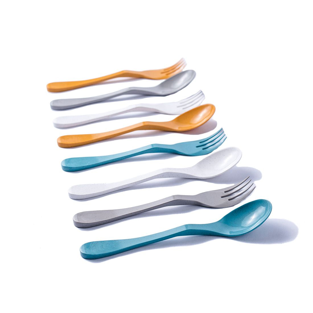 Eco  8 Piece Flatware Set and Carry Case by KNORK