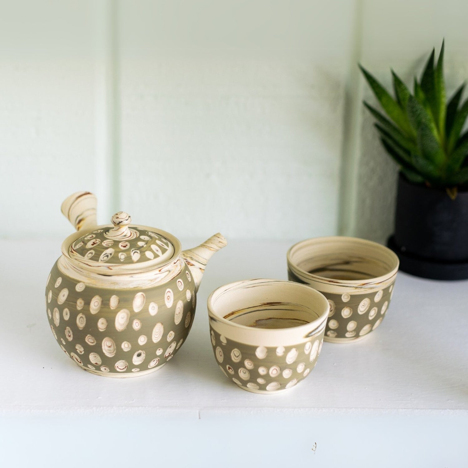 Japanese Kyusu Set - Teapot with Filters (370ml) and Two Cups by Aprika Life