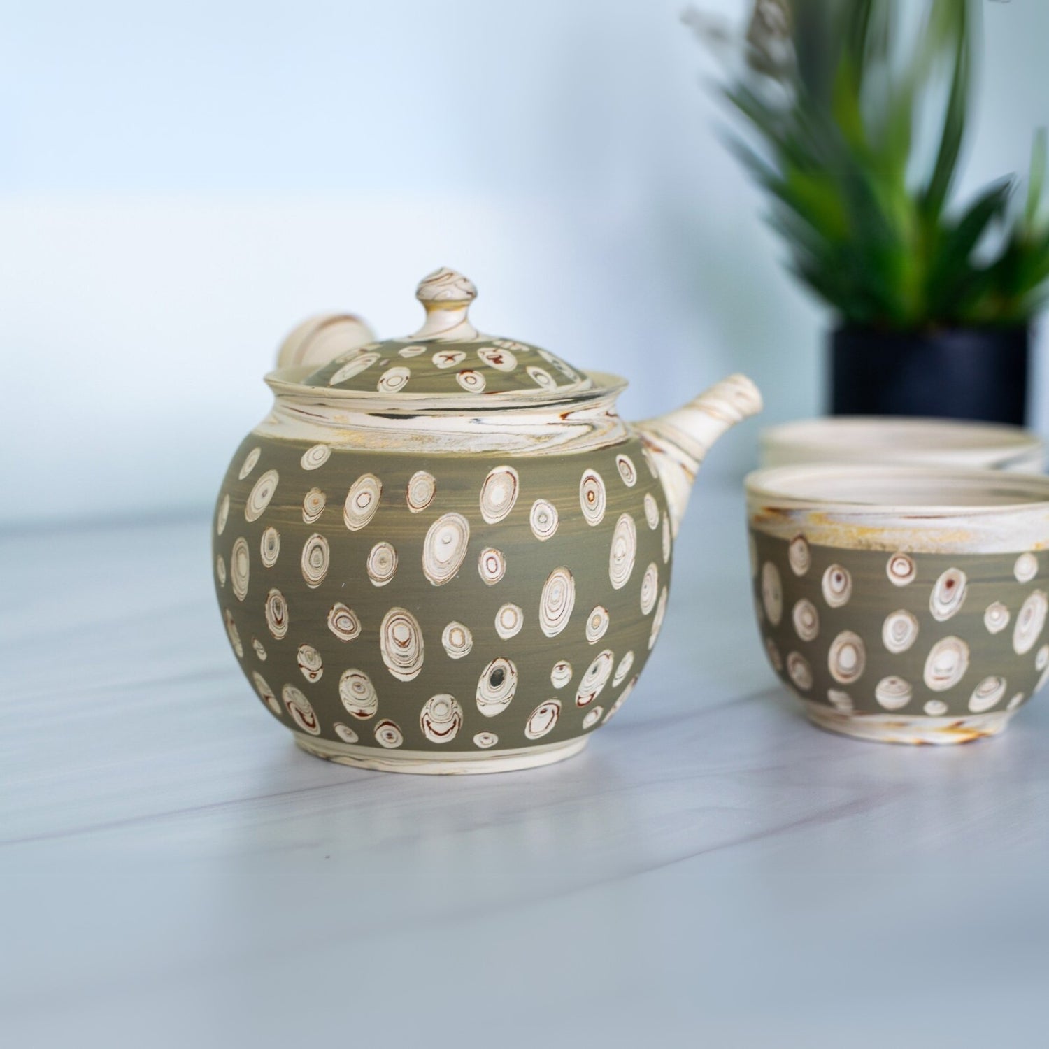Japanese Kyusu Set - Teapot with Filters (370ml) and Two Cups by Aprika Life